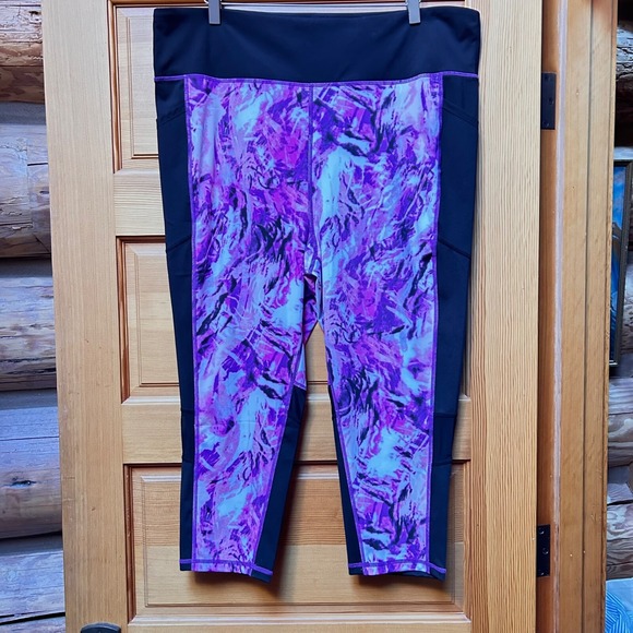 LuLaRoe Pants - NEW Lularoe Rise Fearless Purple Capri Leggings Athleisure Athletic Plus 3X 3XL